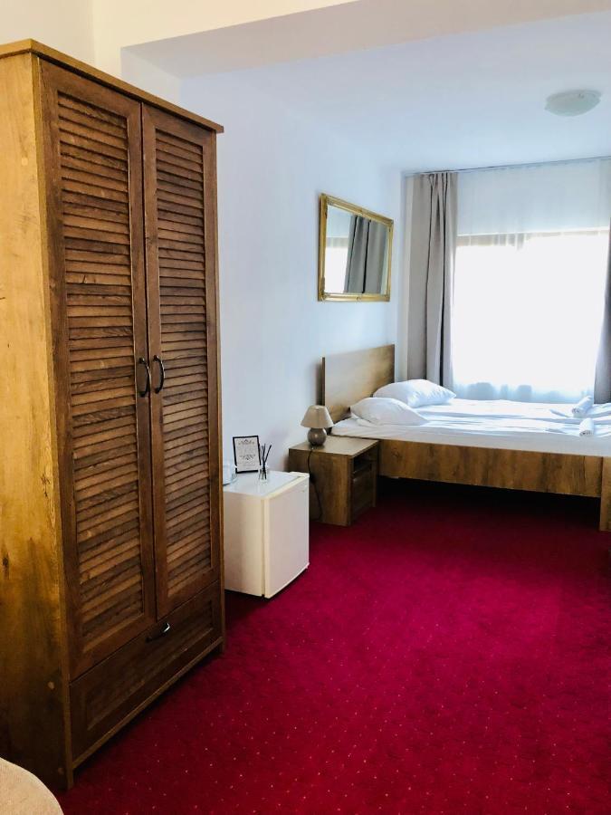 Pensiune & Restaurant Kalinder Buşteni Dış mekan fotoğraf